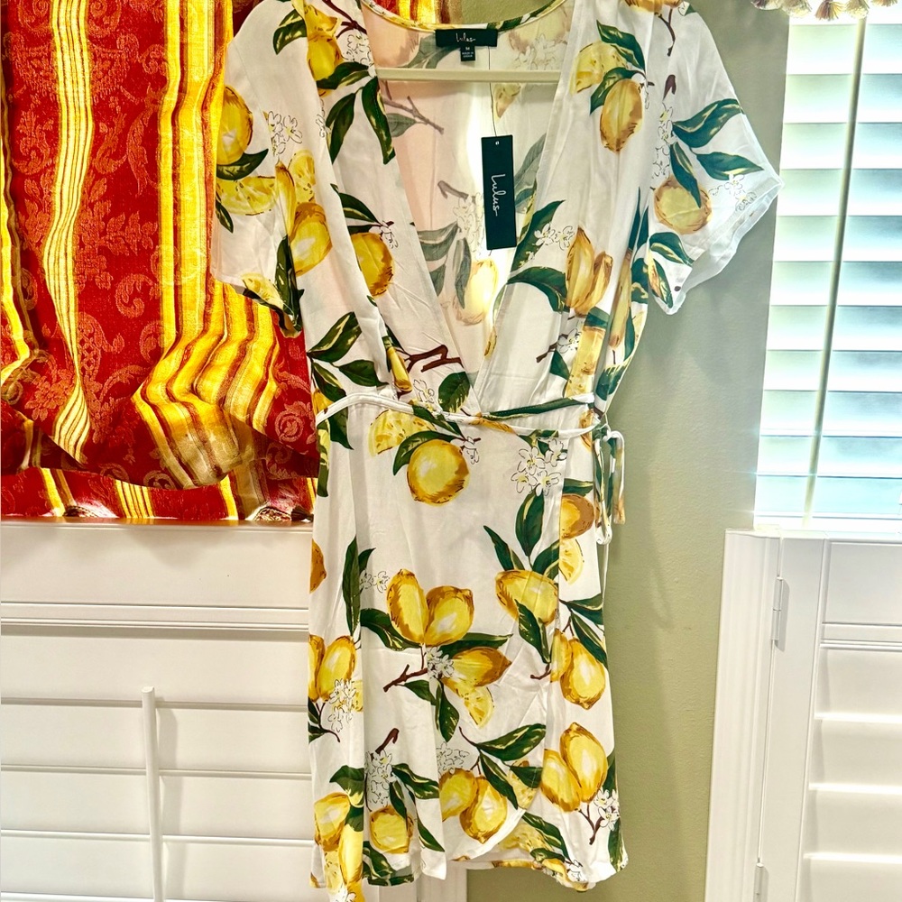 Lulu's White Dress with Yellow and Green Lemon Motif - Picture 2 of 7